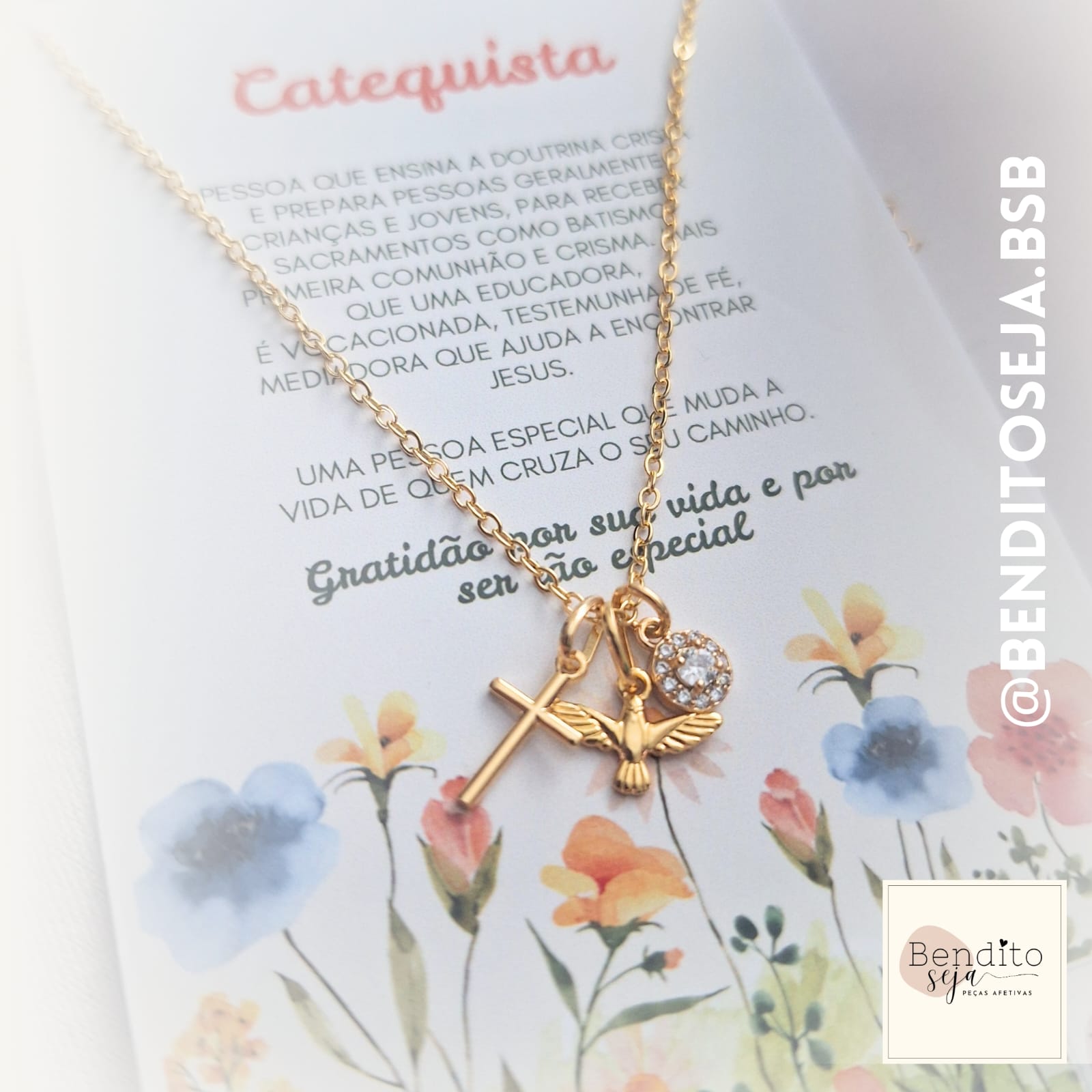 Colar Sacramentos catequista