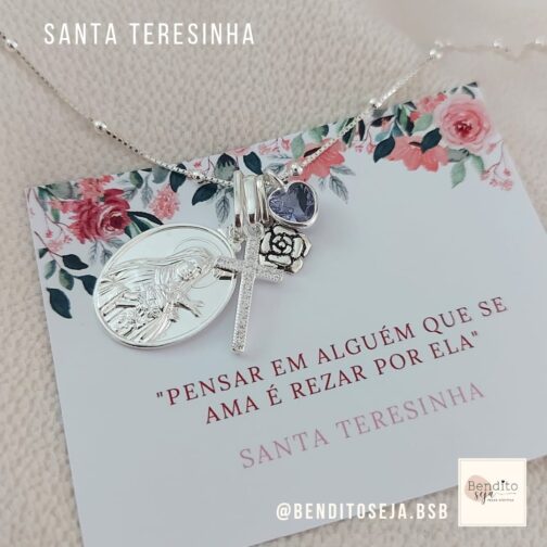 Colar Bençãos de Santa Teresinha lilás (2 cm.)